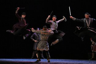 Ballett_ 175 Georgisches National Ballett Tour 