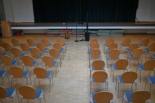 JVA_ 163 Diana Ezerex tritt in der JVA Weiterstadt am 21. August 2024 vor rund 70 Insassen auf. 21082024 Justizvollzugsanstalt Weiterstadt /Hessen.