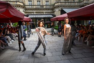 AG_ 257 Anja Gockel zeigt ihre Winterkollektion 2022/2023 