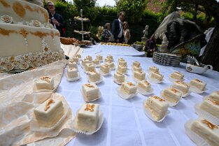 HG_ 157 Harald Glööckler feierte im Chateau Pompöös seine Geburtstagsfeier am 30.5.2022 in Kirchheim an der Weinstraße. Impressionen Geburtstagstorte und...