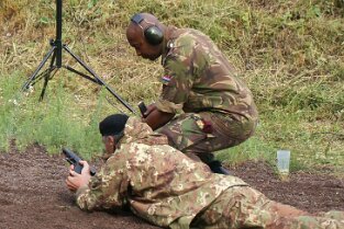 MKP Weitergabe nur für private Zwecke. Alle weitere Nutzung oder Veröffentlichung erfordert die schriftliche Genehmigung: Dirk Zengel DZ@one2serve.de Tel...