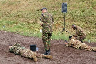 MKP Weitergabe nur für private Zwecke. Alle weitere Nutzung oder Veröffentlichung erfordert die schriftliche Genehmigung: Dirk Zengel DZ@one2serve.de Tel...