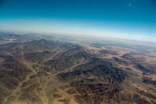 Ägyptische Wüste mit Gebirgsformation Ägyptische Wüste mit Gebirgsformation