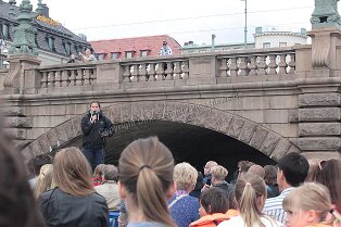 Paddan-Bootstour Paddan-Bootstour durch Göteborg vor der Brücke Vallgraven