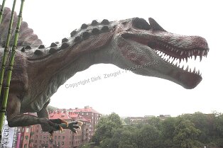 Erlebnismuseum Universeum Göteborg Erlebnismuseum Universeum Göteborg Tropenwald, Lebende Tiere, Dinosaurier, riesige Aquarien, Erlebniswelt und vieles mehr für alle Altersgruppen bietet dieses...